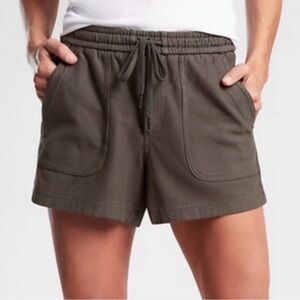 Athleta farallon shorts Cypress Green